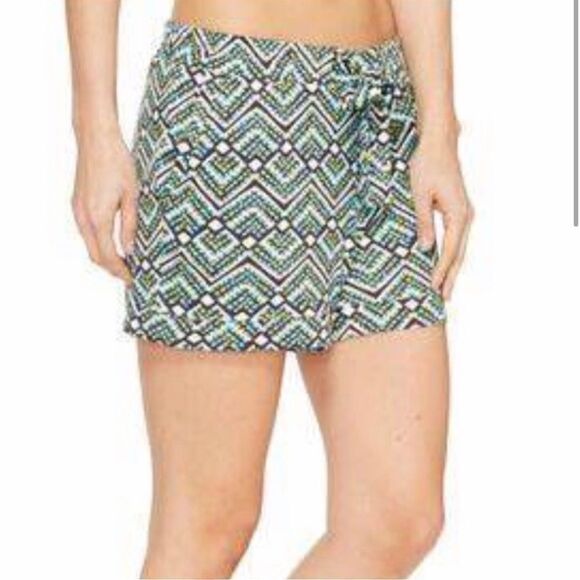 Vera Bradley Rainforest Lounge Short - Picture 1 of 9